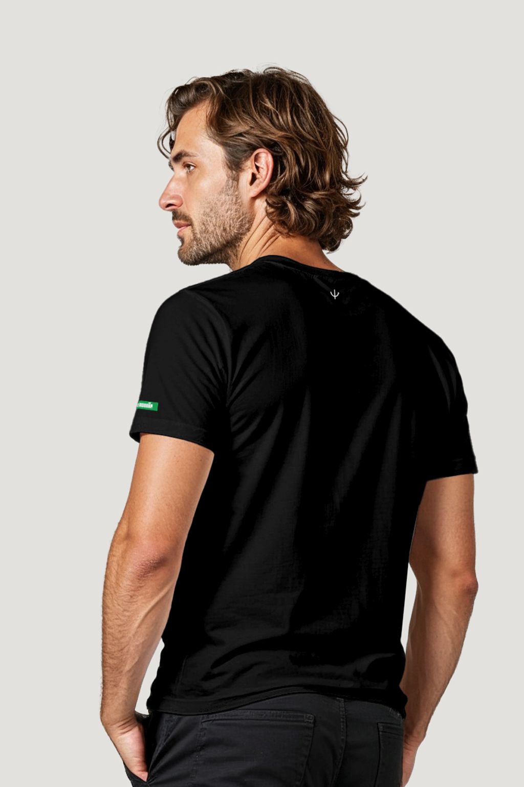 CAMISETA LOBO SALTANDO