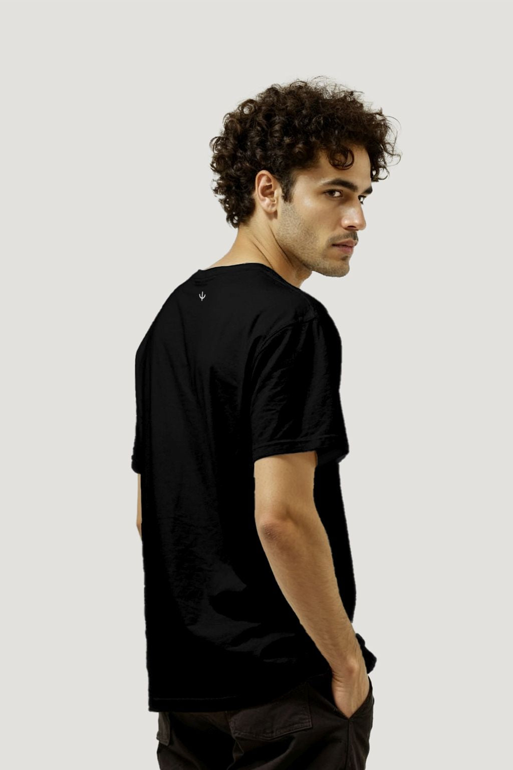 CAMISETA LOBO CHORANDO