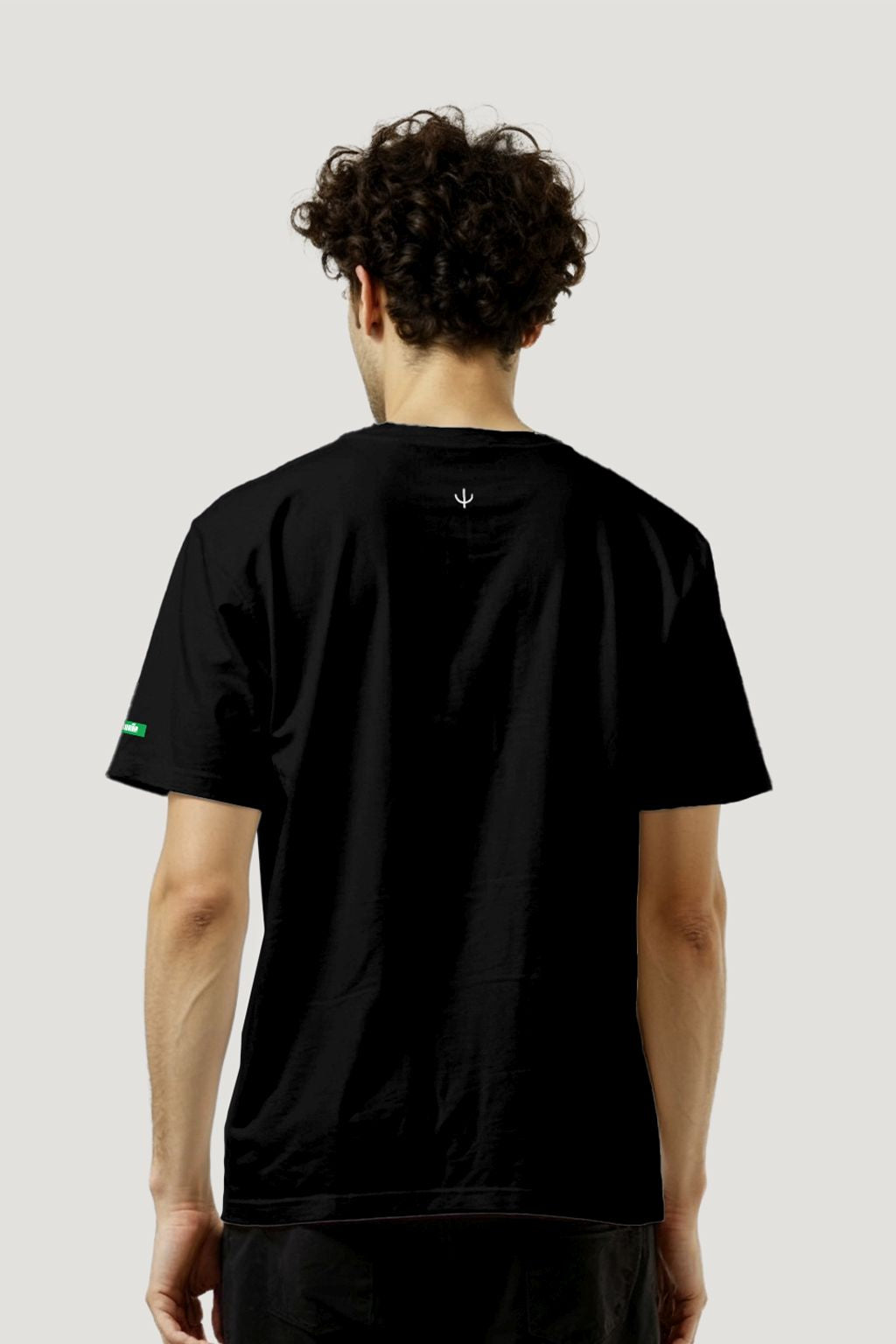 CAMISETA LOBO CHORANDO