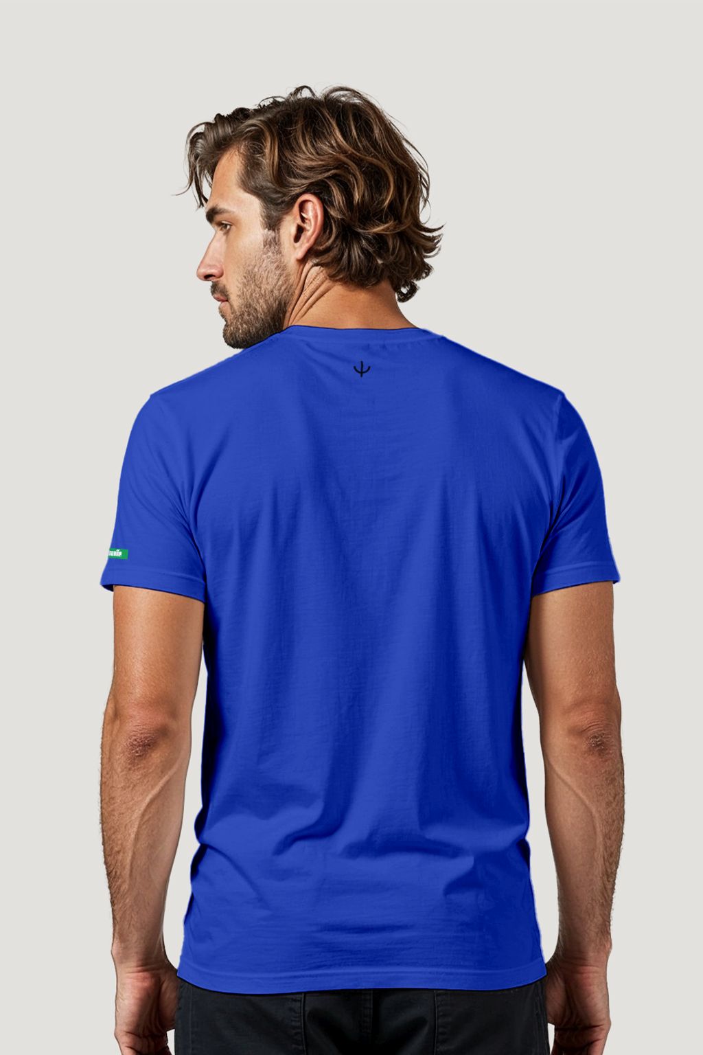 CAMISETA HOMEM BOIANDO