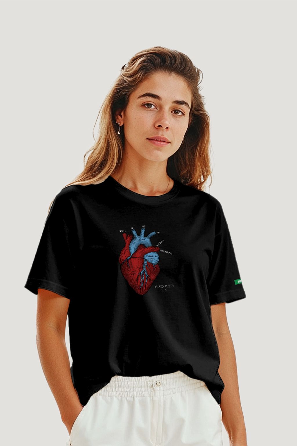 CAMISETA BRASILIENSE DE CORACAO