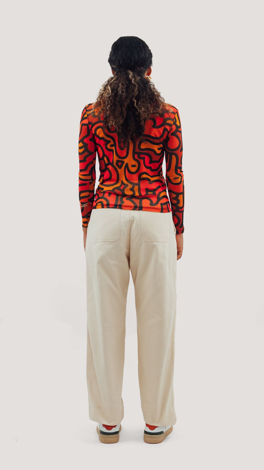 BLUSA MANGA LONGA DOODLE TERRA | GURULINO