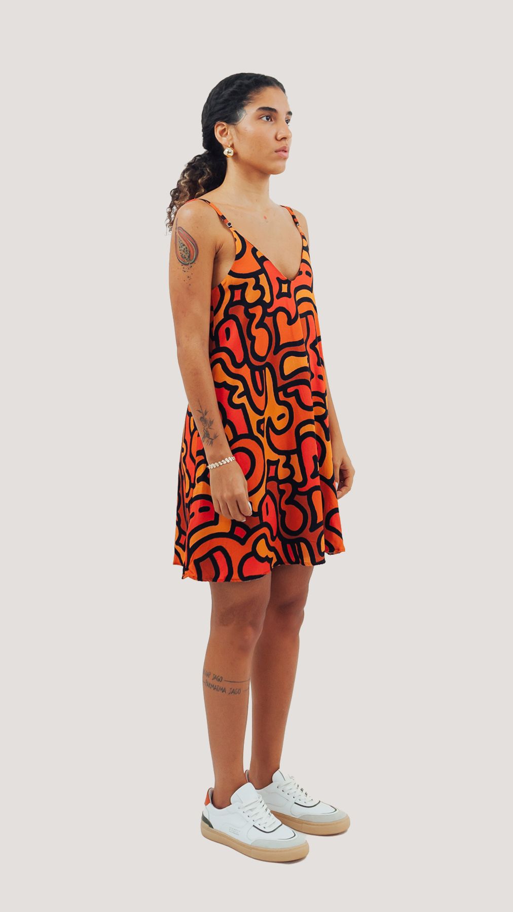 VESTIDO CURTO DOODLE TERRA | GURULINO