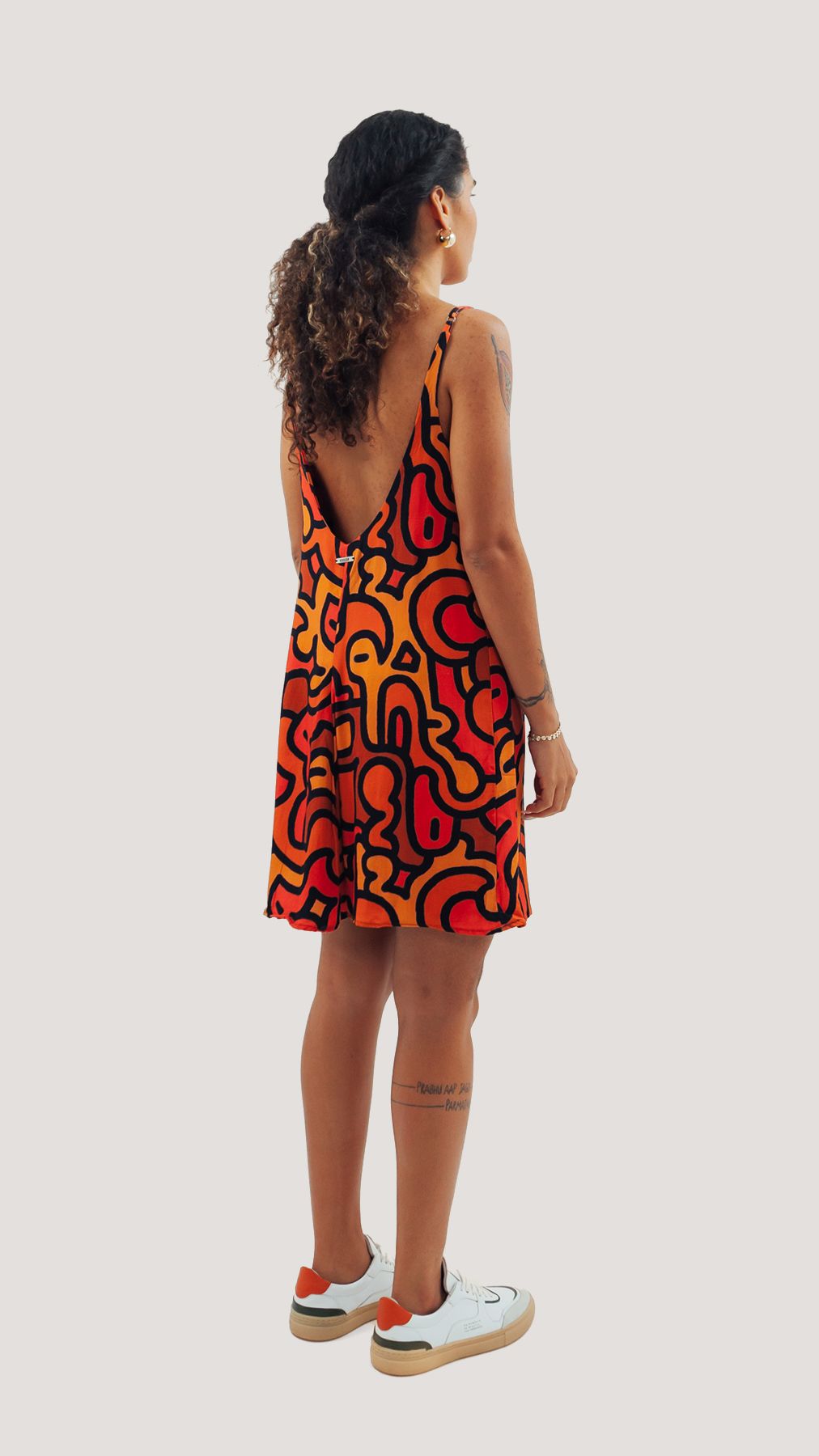 VESTIDO CURTO DOODLE TERRA | GURULINO