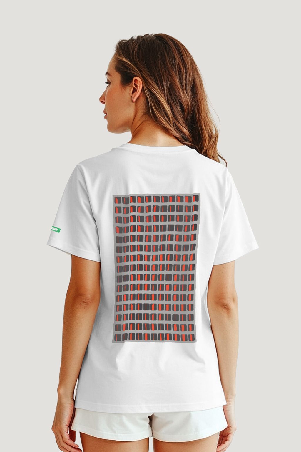 CAMISETA MORRO VERMELHO EM LINHAS