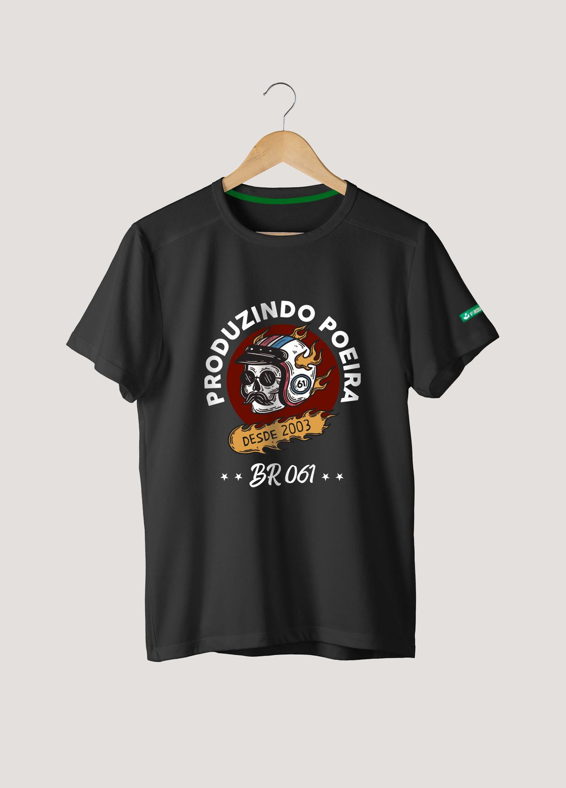Camiseta Tradicional Algodão Produzindo Poeira Unissex